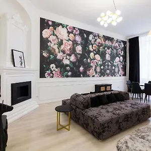  Апартаменты Leogrand On Lychakivska 3